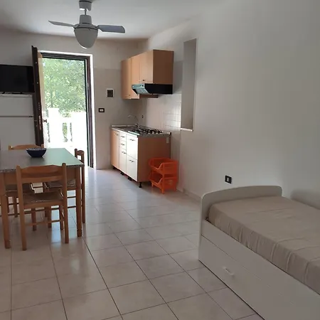 Aparthotel Carabella *