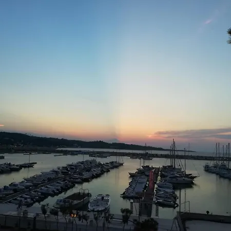 Carabella Aparthotel Vieste
